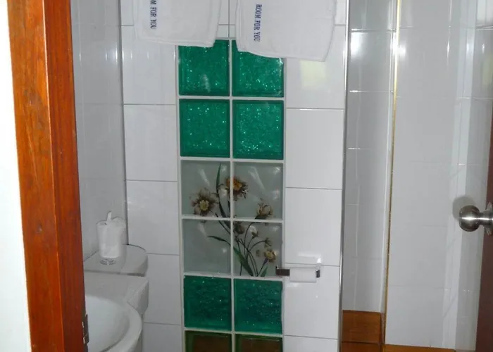 Guest house For